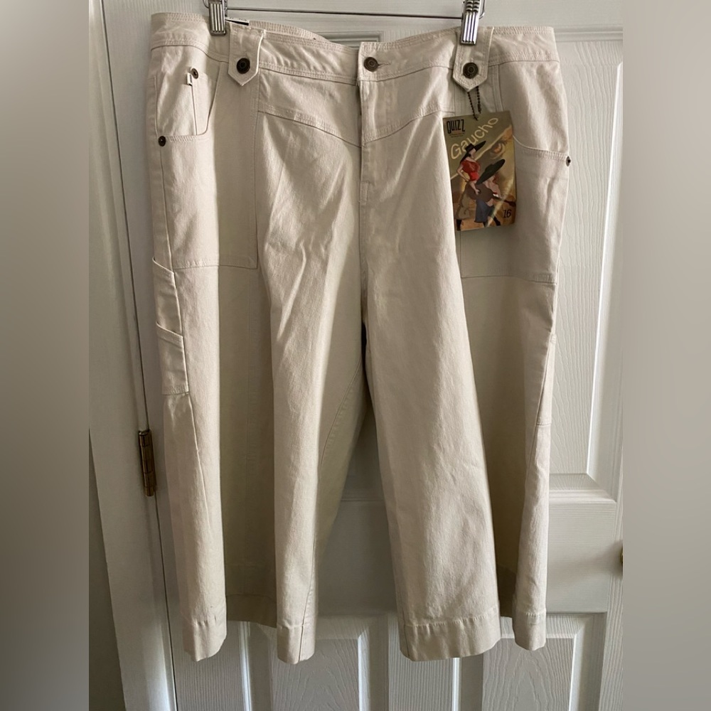NWT Quizz Gaucho Pants